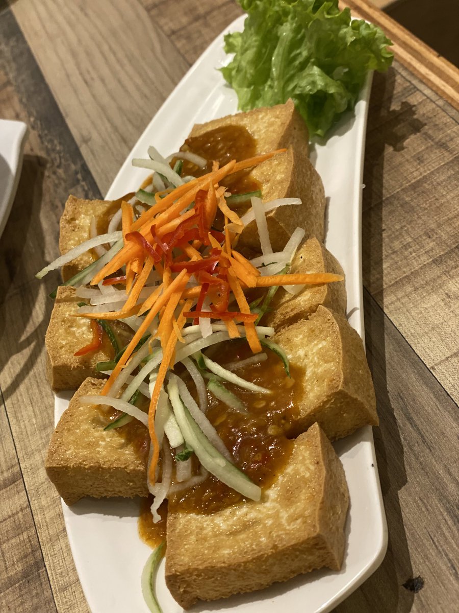 LetgonBehappy's tweet photo. Asian vegetarian lunch 🥰#vegan #vegetarian #veganism https://t.co/fH1DY1Ydhy