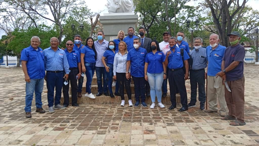 cnancy's tweet photo. Hoy actividades por nuestro 16  Aniversario en el Municipio Torres @partidoUNT acompañados por nuestro Alcalde @Javieroropeza y autoridades Nacionales y Regionales. @manuelrosalesg https://t.co/Oftzv4VsHD