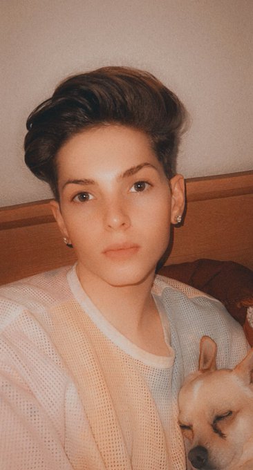 It&rsquo;s a boy thing ✊🏻 https://t.co/5YvFXBFqYR<a href="/tag/gayvn2021"class="tags"><span>#gayvn2021</span></a>