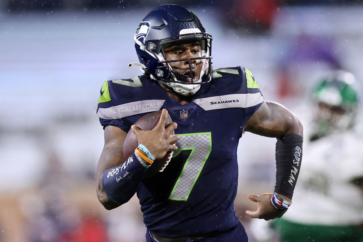 TheyCallMeCale's tweet image. Malik Willis at 9? #Seahawks #GoHawks @malikwillis