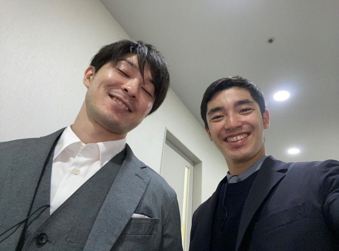pabloalvarezap's tweet photo. Hoy se despidió de la gimnasia el más grande de todos: Kohei #Uchimura. Inventó un torneo para competir en el All Around por última vez y en un gimnasio repleto. Sin el rey, sin Kenzo, ni Mai, la gimnasia nipona despide a una extraordinaria generación #LargaVidaAlRey #Gymnastics https://t.co/pUs7i4gd2a