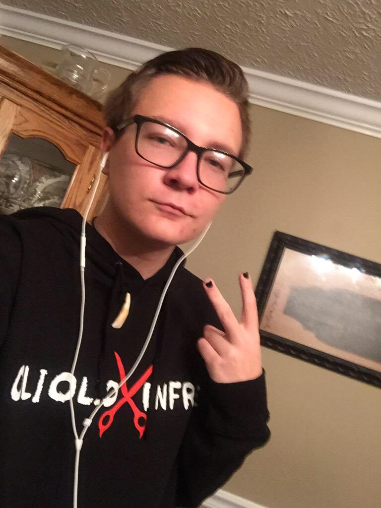ofwgZion's tweet photo. @spookyman37 @ablackgayman @sultangelo do you even wanna bring up what high school was probably like for you? or is that a sensitive topic you’re still recovering from? 😂 https://t.co/Tg4PtLRccE
