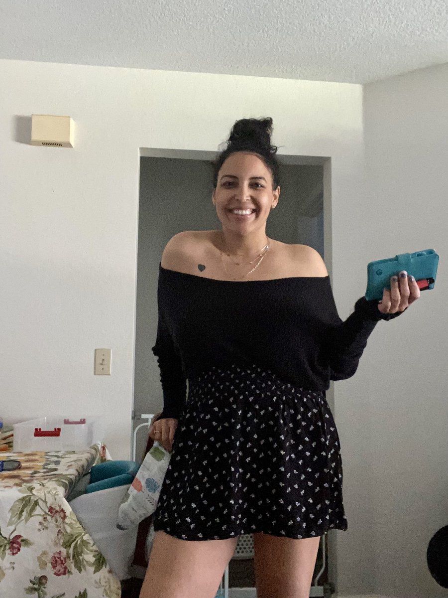 AlexiDani92's tweet photo. Mama during the week, Milf on the weekends 🦋 https://t.co/tWm2pBS93H