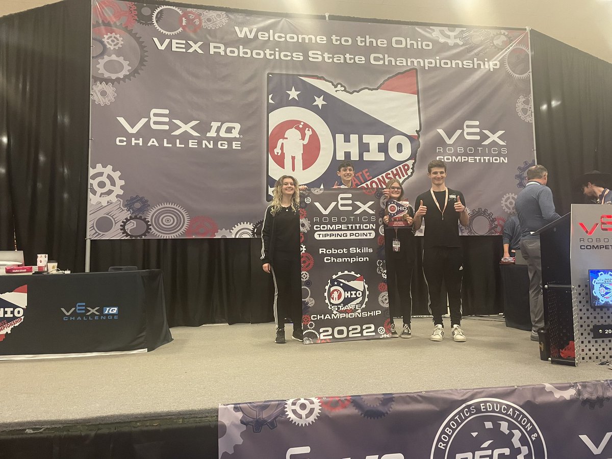 STEMHSRobotics's tweet image. Congratulations teams 60883D,C, and Y for making the State Tournament elimination round. Team D was Skills Champion and State Tournament Champions. Teams C, D, and X qualified for worlds. See you in Dallas