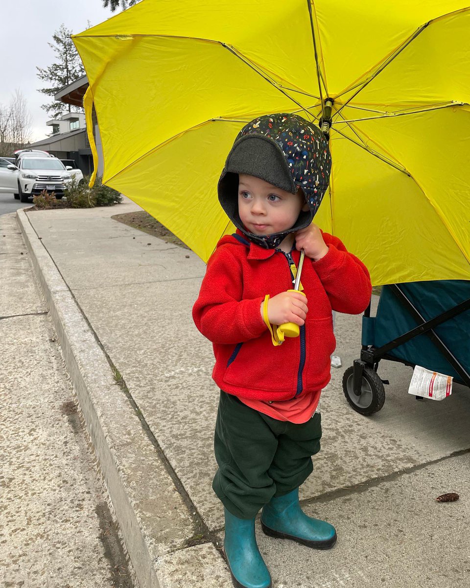 jdh_lib's tweet photo. River’s first @bcgeu picket line #respectVIRLlibrarians https://t.co/5nTki1KBFR