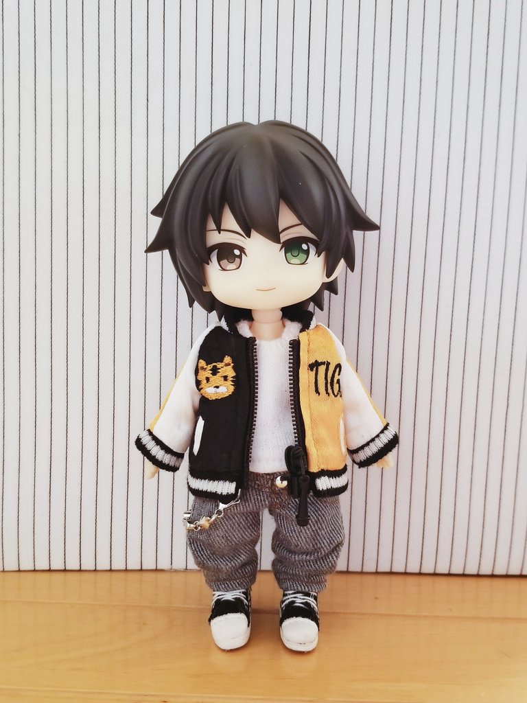 ritamaru2's tweet photo. 【スカジャン（きいろ）】
オープンファスナーなのて前が開きます。
ファスナーの作りがとても繊細なので、開け閉めはぁり力をいれずにお願い致します！ https://t.co/zABPoSdu2S