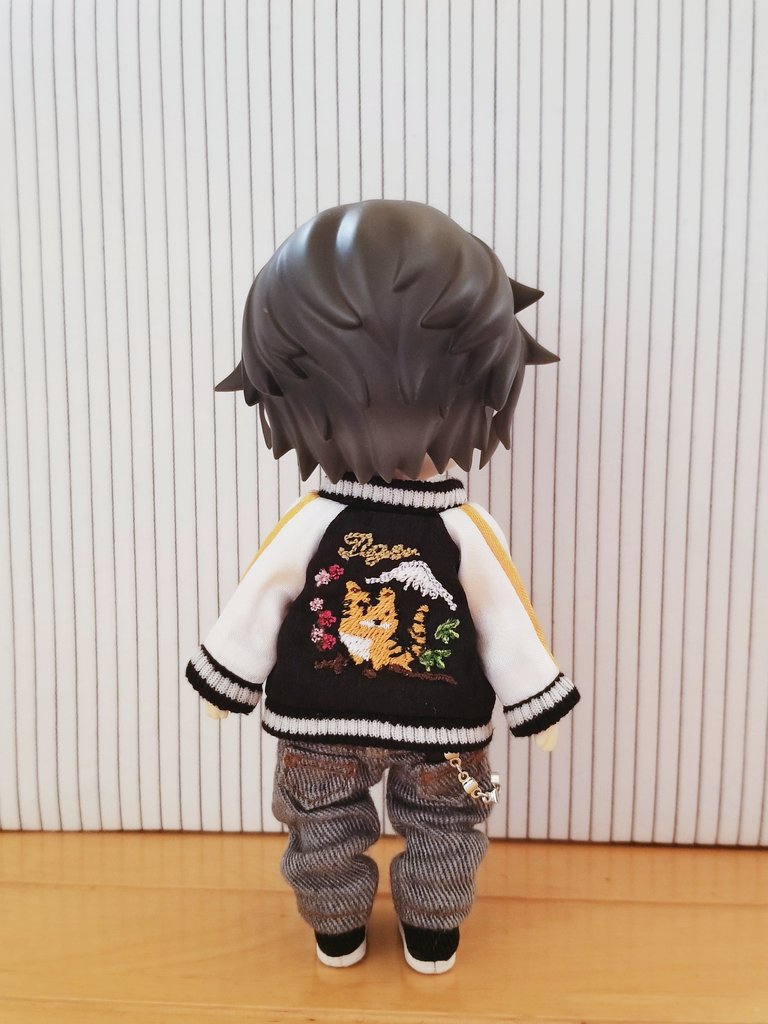 ritamaru2's tweet photo. 【スカジャン（きいろ）】
オープンファスナーなのて前が開きます。
ファスナーの作りがとても繊細なので、開け閉めはぁり力をいれずにお願い致します！ https://t.co/zABPoSdu2S