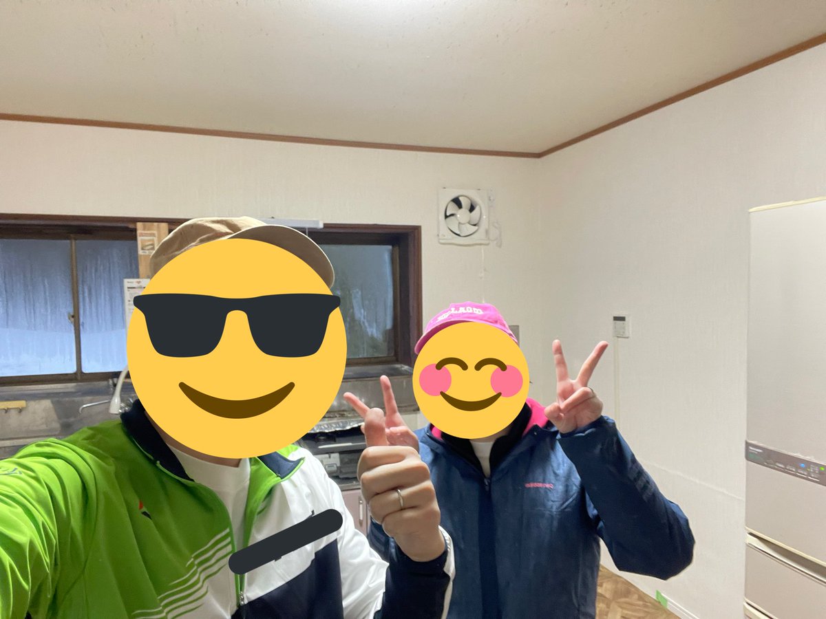 SuicaDIY's tweet photo. 両親の住む実家のキッチンを奥さんとDIYリフォーム😆✨✨

自分の経験を生かして両親に何かしてあげられるのは嬉しいですね😊

これまで築古物件を直してきましたが
実家もしっかり築古でした😂

#DIY
#築古物件
#親孝行
#リフォーム https://t.co/7f9ReiF8Ze
