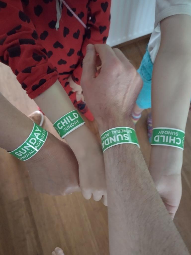 mrgrossmann's tweet photo. We are for the #thecatempire! https://t.co/38cin4CnSM