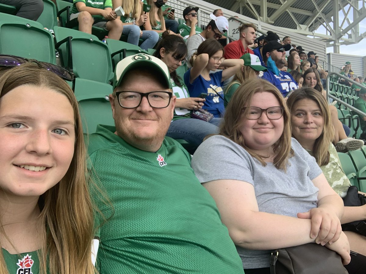 K_Fowler_74's tweet photo. @CodyFajardo17 @sskroughriders https://t.co/UOMRzLBXAQ