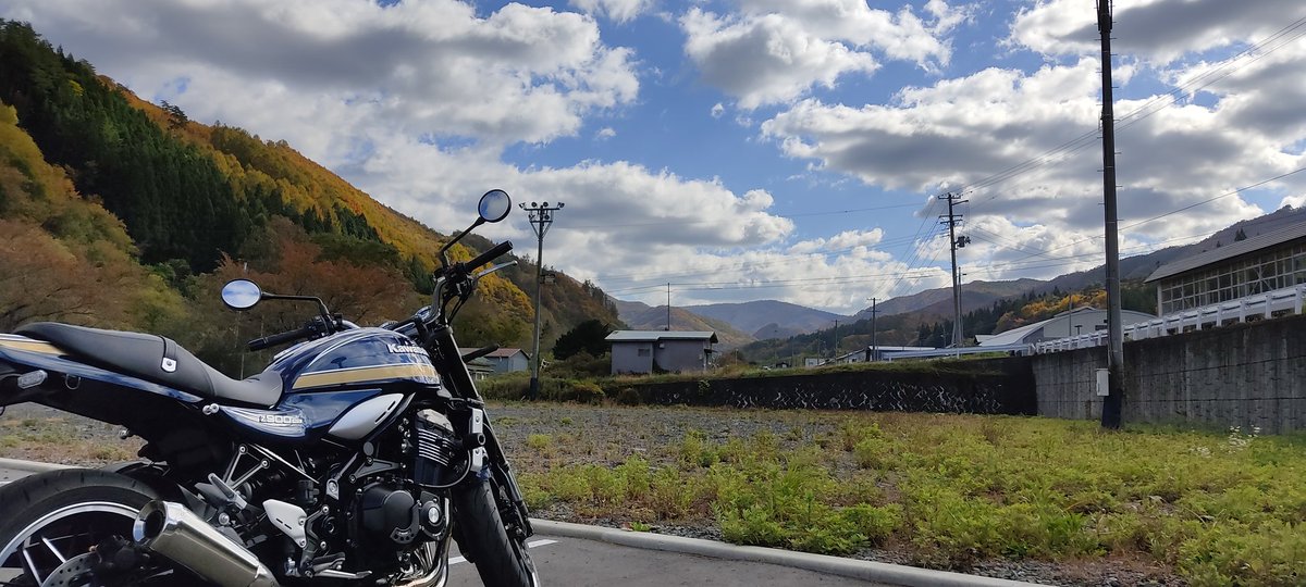 This__Is__Snake's tweet photo. #自己紹介

名前: Beautiful-Bike
性別:男性
年齢:30代
身長:180㎝
住み:盛岡市
一言:岩手は他県に比べてライダーが少ないように感じますが、最近はショップも増えて賑わいを見せています✨もっと盛り上がってほしい🙌
よろしくお願いします🏍️🤗
#Z900RS　#バイク https://t.co/dBdEV8nRjU