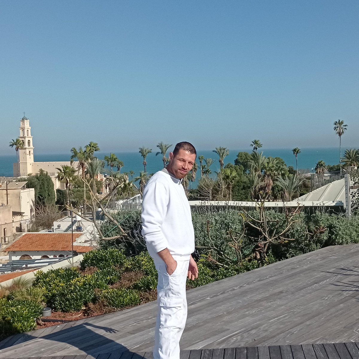 TAbuaSsi's tweet photo. #NewProfilePic https://t.co/31WJgd1KtN