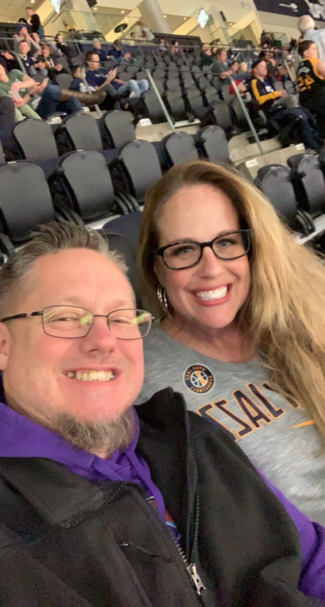 B_Chewy's tweet photo. Jazz v. Kings #TakeNote https://t.co/nLgRfpjZBP