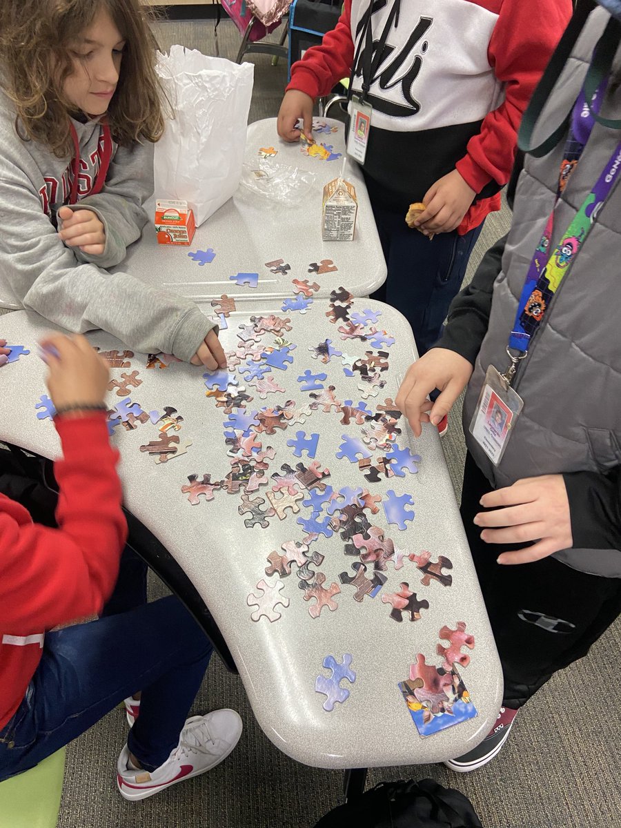 SESchlageter's tweet photo. The word of the month is cooperation. They did a fantastic job working together to solve the puzzles. https://t.co/GHcJ7LwzTW