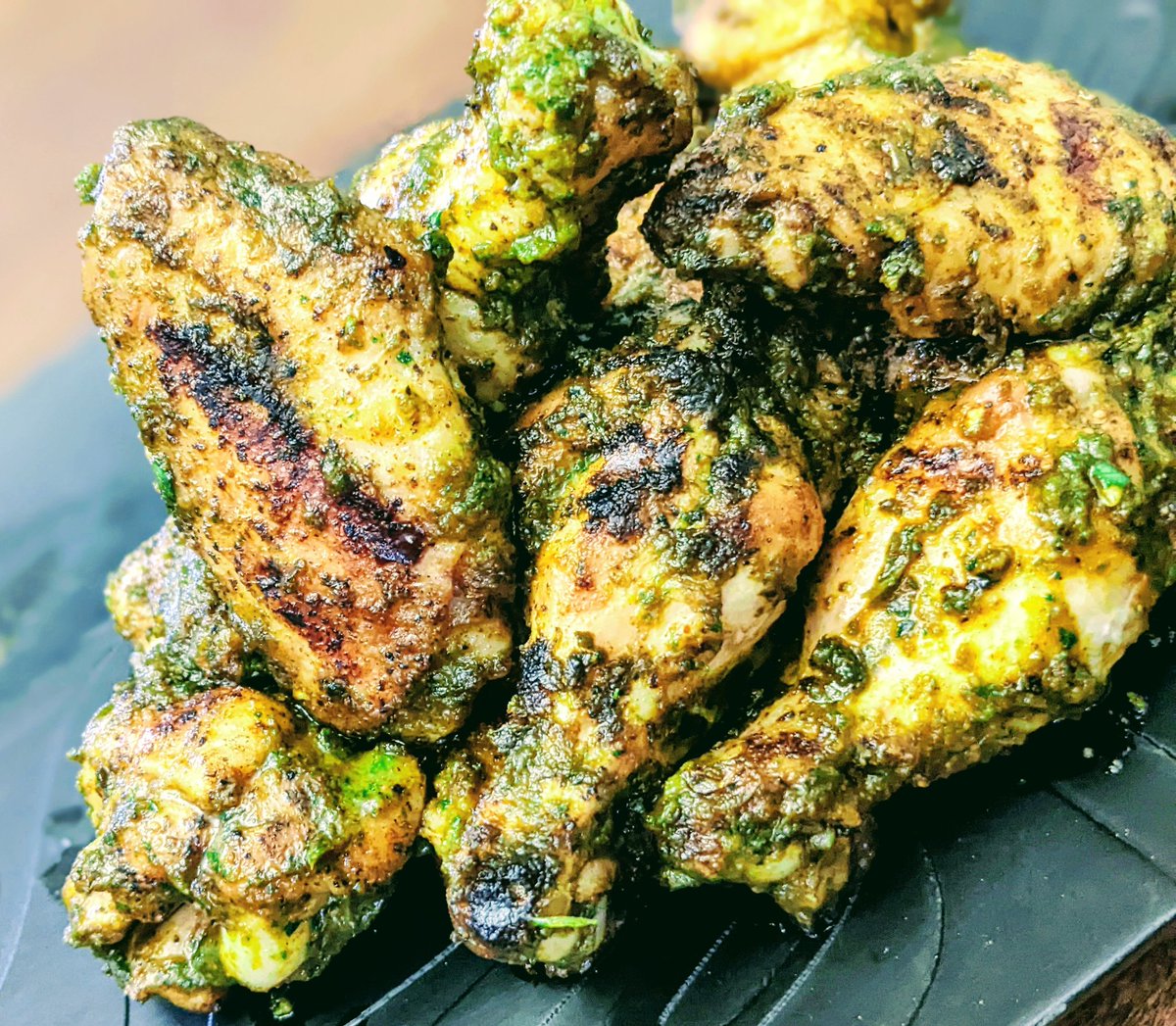 MikesBBQ3's tweet photo. π₯π Chimichurri Hot Wings ππ₯
Honestly might be the tastiest wings I've ever made π―π₯π€―
#wingsonweber #webberkettle #mikesbbq3 https://t.co/Z6rmWZDZZC