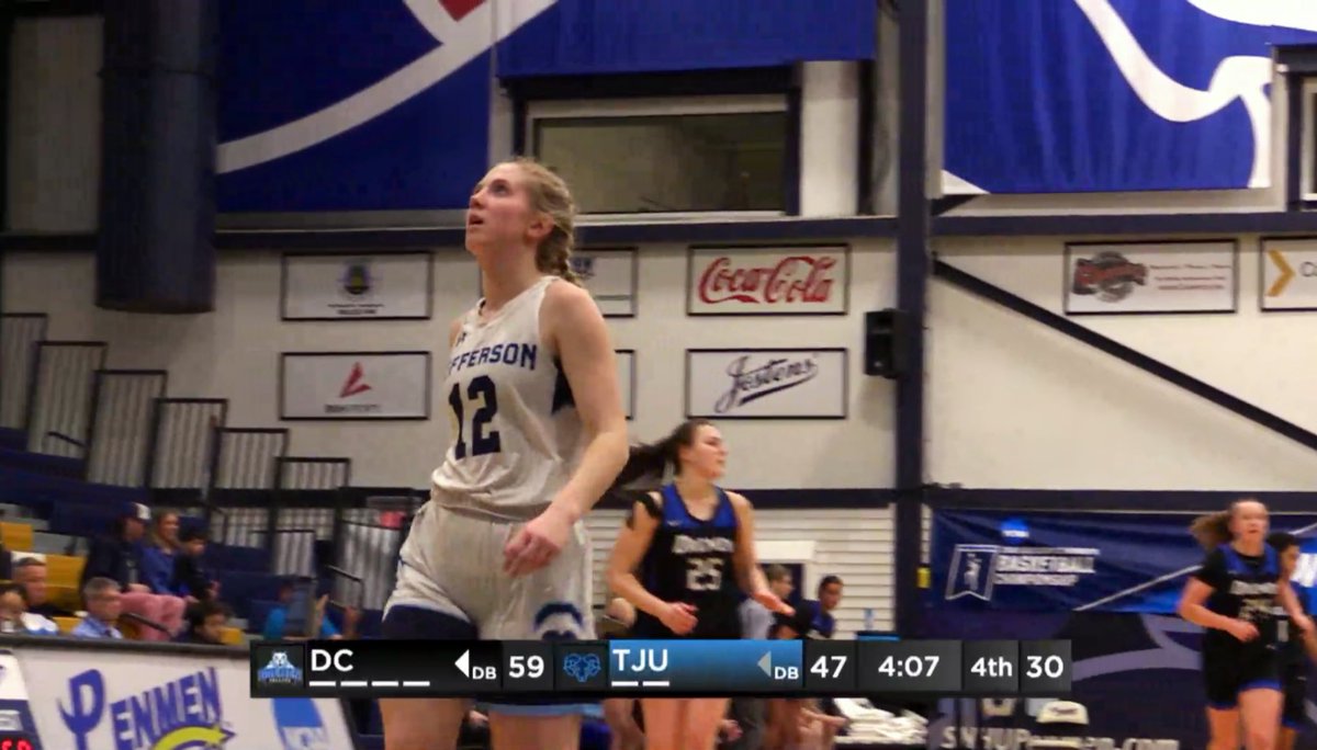 WMJessPeregoy's tweet photo. Watching @martha_apple30 in her NCAA Tournament appearance with Thomas Jefferson University. #OnceADragon #AlwaysADragon 🐉💚 https://t.co/rLmUdKjMSX