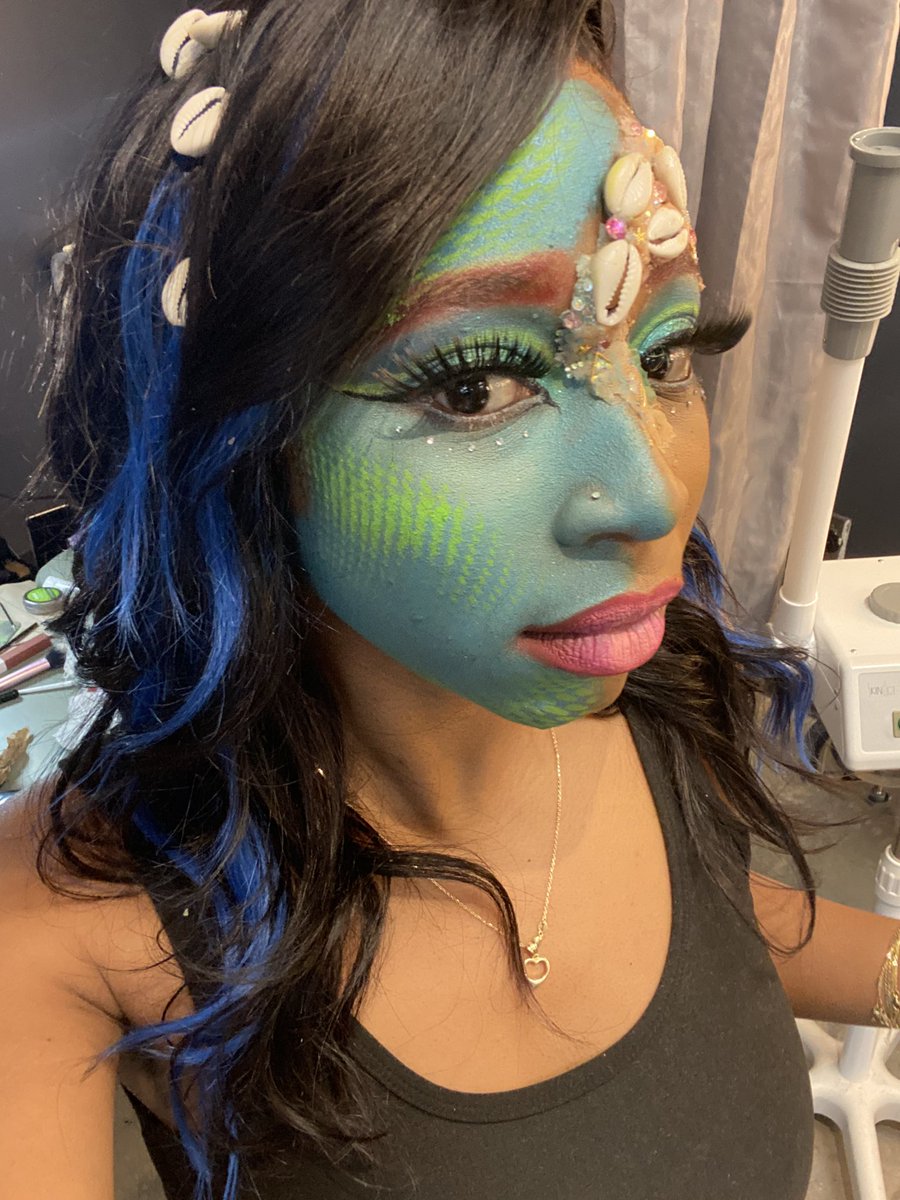 Esti_Trice's tweet photo. We won 1st Place!🏆🏆💓🧜🏿‍♀️💓 Jess did her thang wit the makeup!🔥#makeupcontest #school #esti #estibae #esthetician #specialfx #learning https://t.co/9YM0lVoZ83