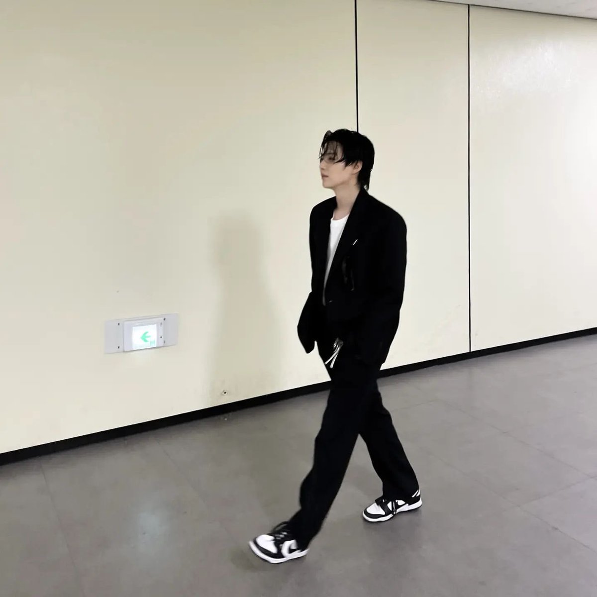 Мин юнги бтс. Шуга бтс. Bts festa 2021 suga. Шуга бтс 2022. Мин юнги 2013.