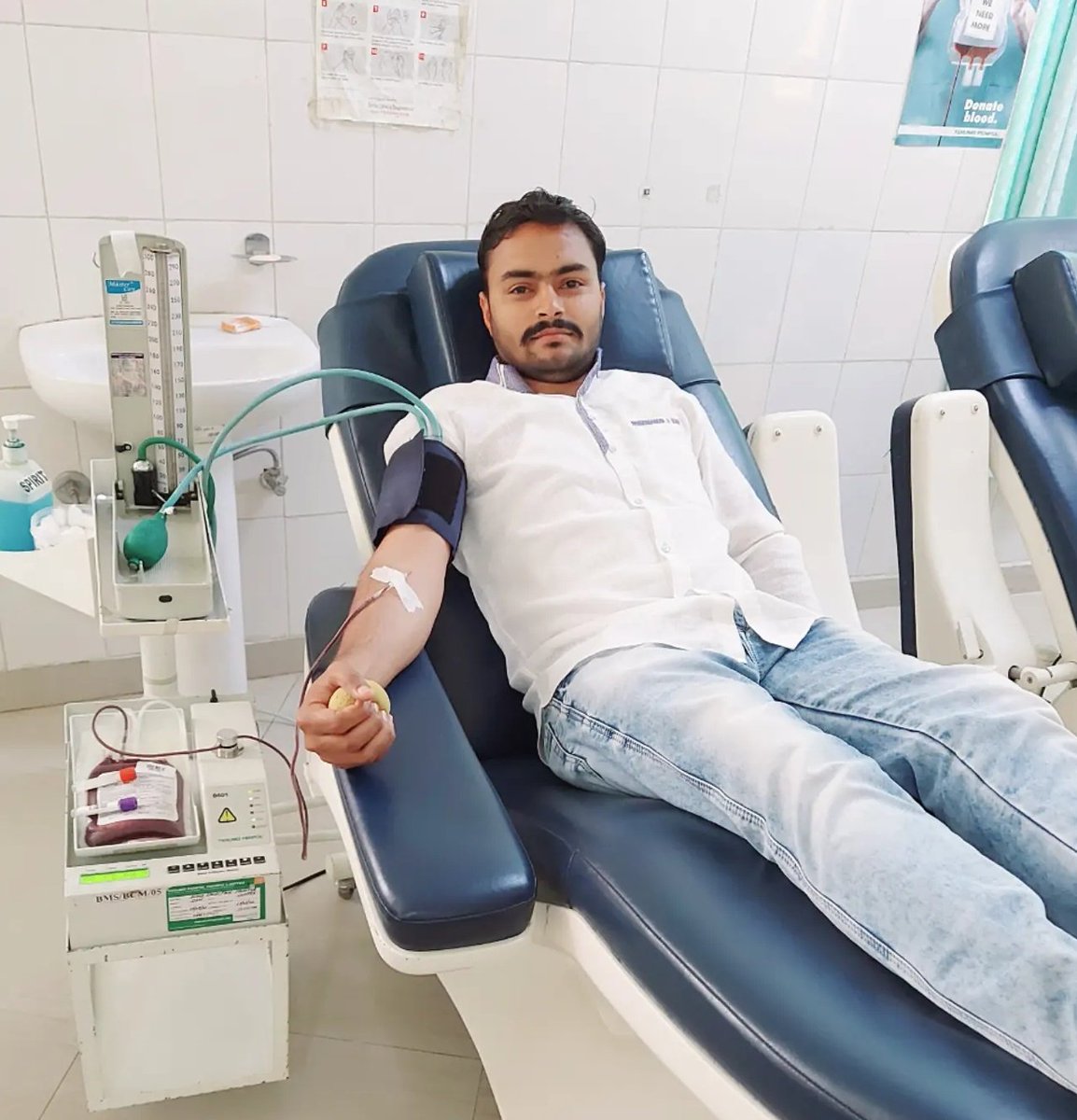mpawanbijarnia's tweet photo. 12th Time Blood Donate me 🩸💉🩸🥰
Bless Me GuruPapa Ji 🥰
BMS Blood Bank, #DeraSachaSauda, Sirsa
#138welfareworkbydss https://t.co/tf69TikZ8m