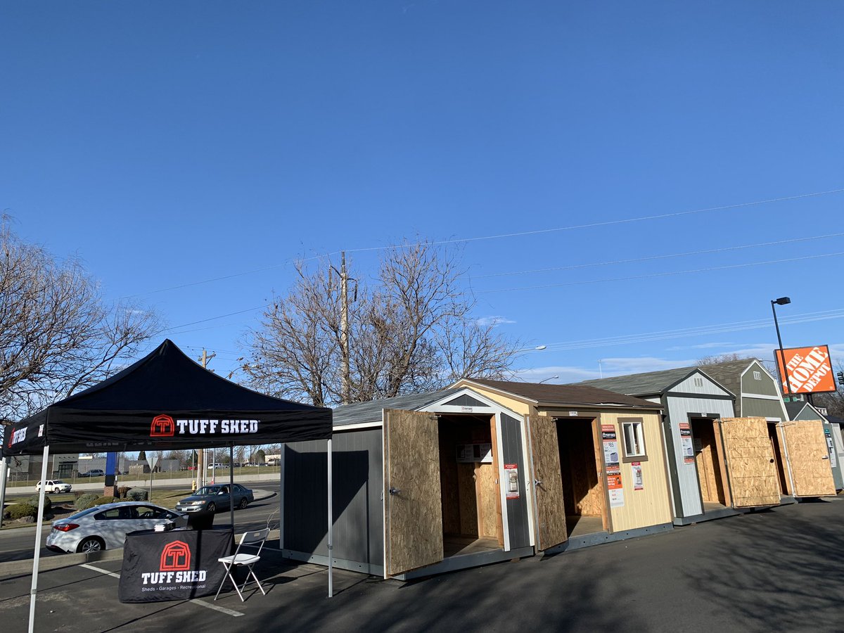 Washington weather is so weird… 

one day you need a snow suit and then three days later its 74 degrees… I’m just thankful for an outdoor event today! #store4735 <a href="/PaganoSells/">Mike Pagano</a>