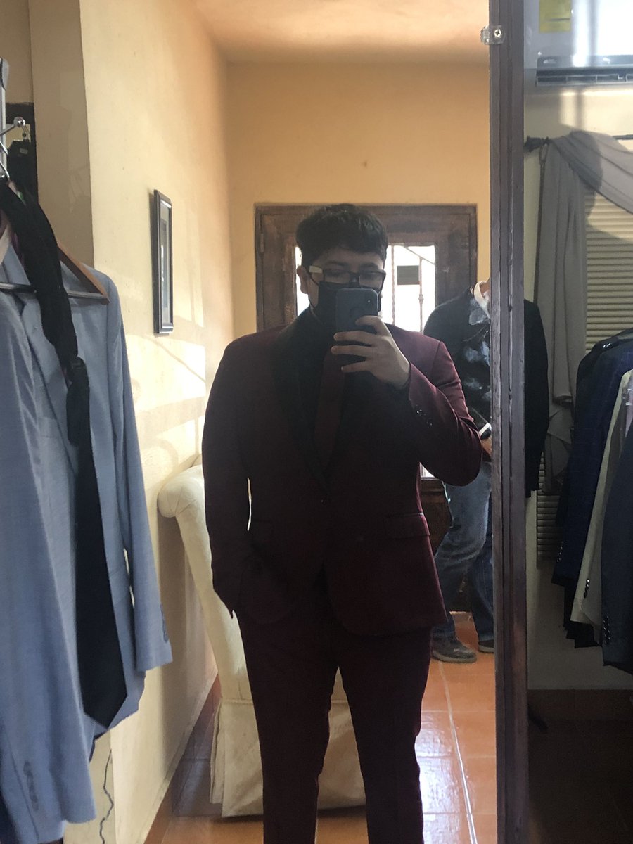 EricIvanVT2's tweet image. @JuanSGuarnizo Me encanto tu traje tanto que lo llevaré a la boda de mi hermano rente uno igual enserio siempre seré tu más grande fan sin duda me sacas siempre una sonrisa siempre eres el mejor bro