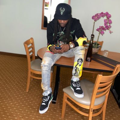 WhoIsSoloAct's tweet photo. #NewProfilePic #Cday #piscesday #kindday #stunnadarealist #Twenty9️⃣ine ♓️ 🦍 👑 https://t.co/ltQsbHkLRY