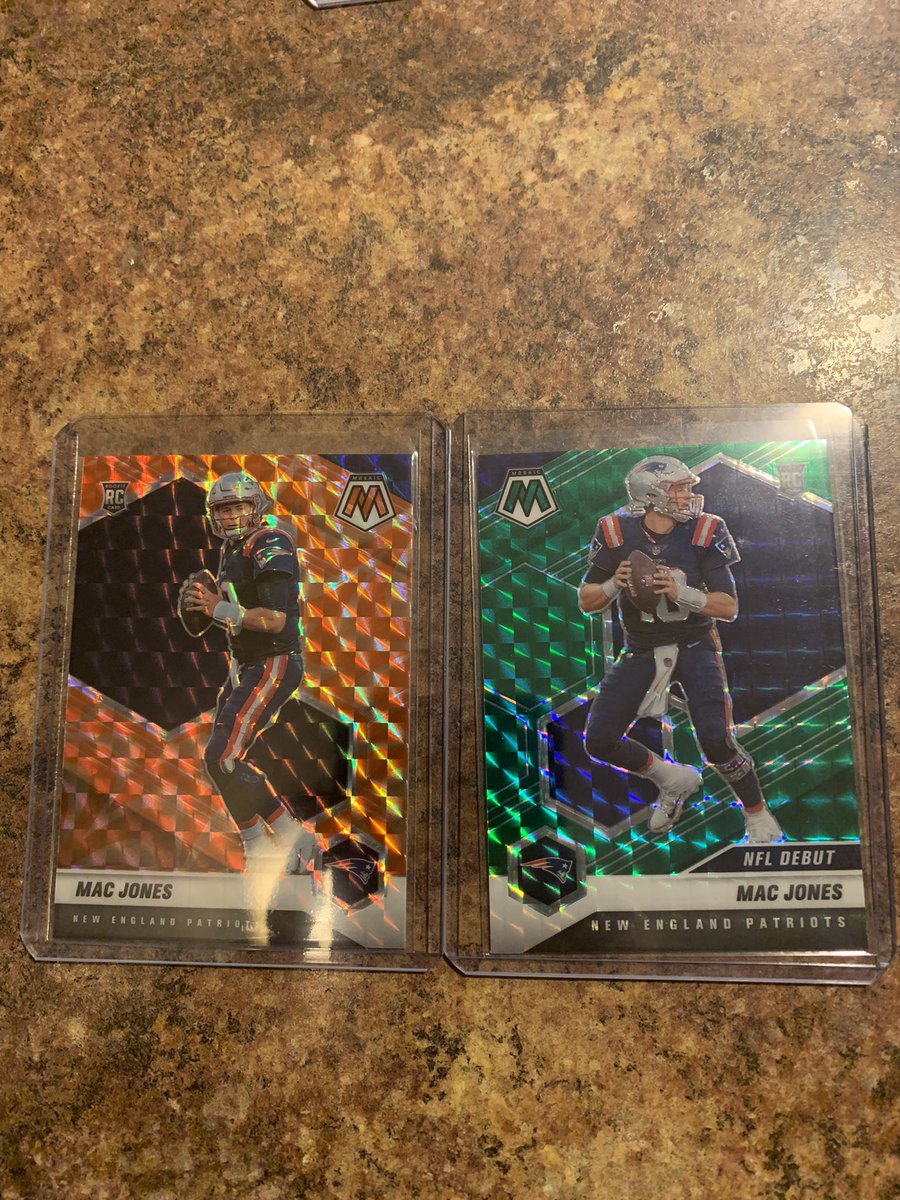 ZachsCardss's tweet photo. Couple good pulls tonight from Mosaic! #TheHobby 
@CardPurchaser https://t.co/zYa2IGUQdw