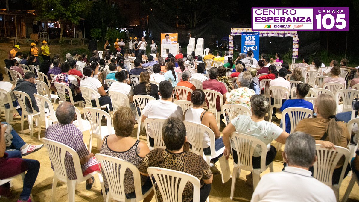 DannyRamirezro's tweet photo. Piedecuesta, qué alegría contar con ustedes siempre y más en un momento tan importante para nuestra historia. 

Vamos mañana con mucho entusiasmo y en paz a ejercer nuestro derecho al voto y apostarle a este proyecto de esperanza para nuestra región. 

#CentroEsperanza105 https://t.co/hO0stn7eT1
