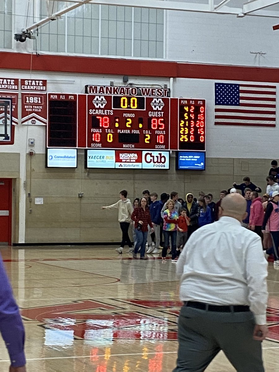 eaglesNUeagles's tweet photo. Eagles WIN! https://t.co/4rmV7a0auu