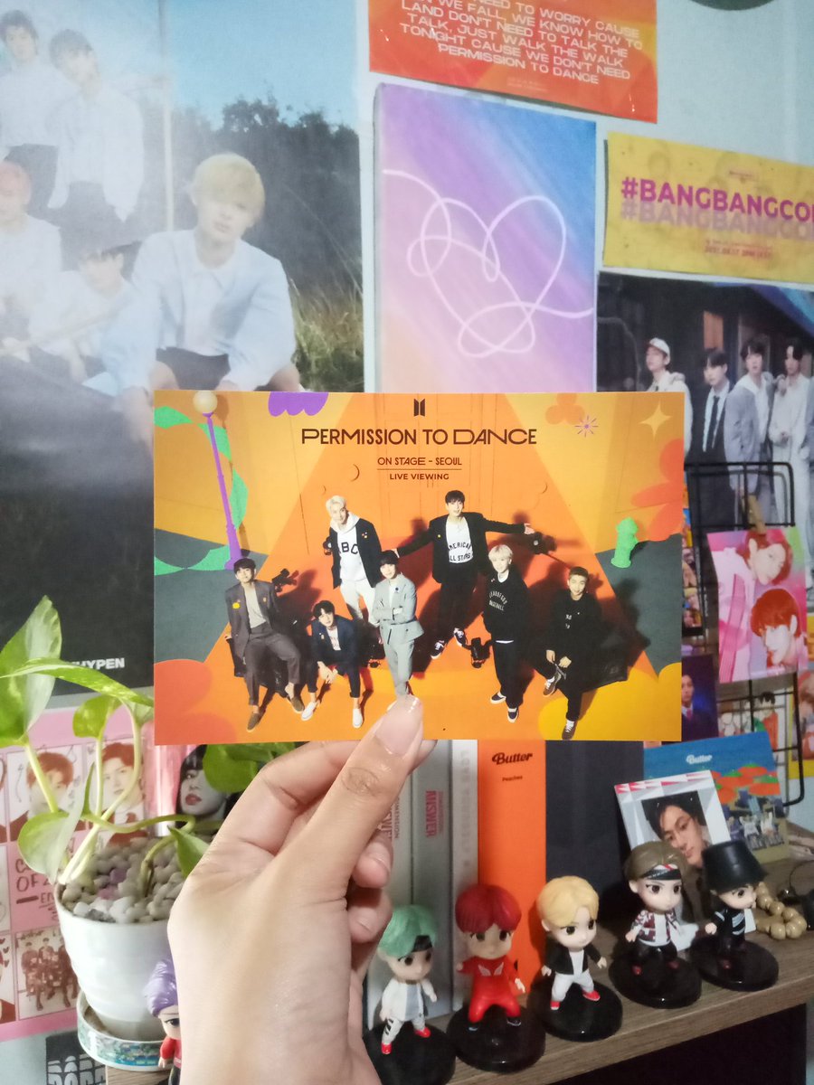 _woniesfav's tweet photo. Freebies I got yesterday💜 thank you so much @armyfinds_ph @_Vantaegguk__ @rmx13_ @1994RKlVE for these 💜💜 and @SM_Cinema ! 

#PTDLIVEVIEWING #PTD_ON_STAGE_SEOUL_day2 https://t.co/nC5Tq5ZLQV