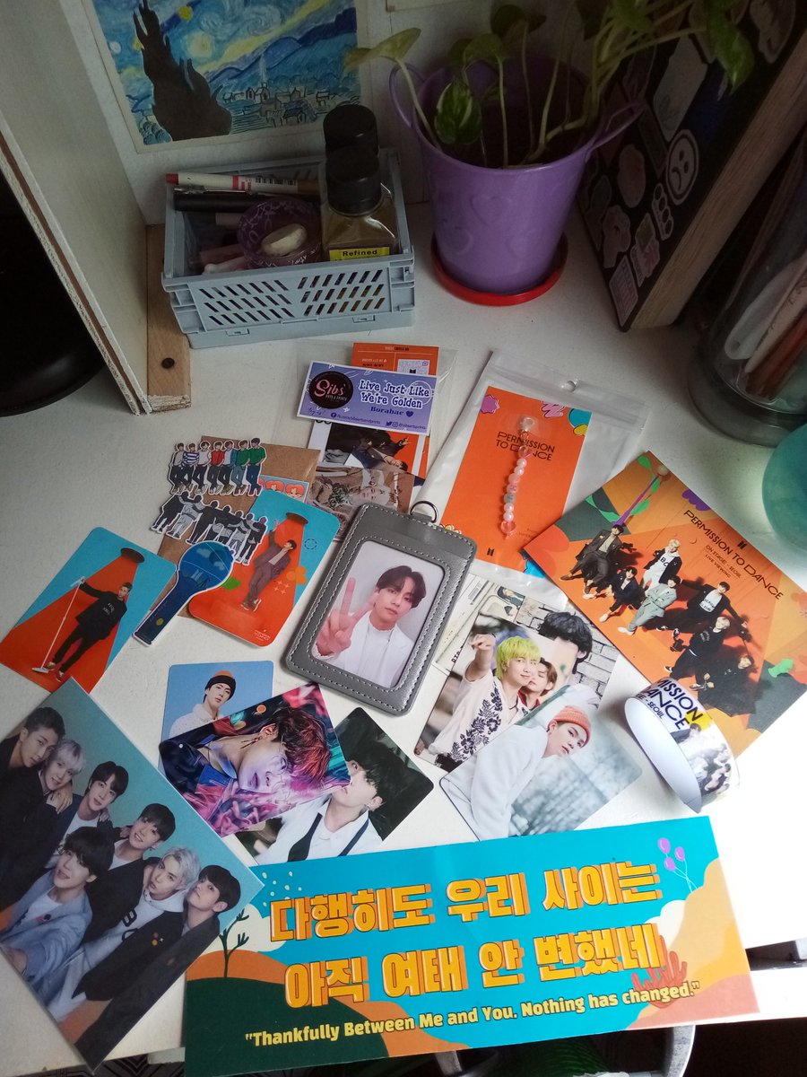 _woniesfav's tweet photo. Freebies I got yesterday💜 thank you so much @armyfinds_ph @_Vantaegguk__ @rmx13_ @1994RKlVE for these 💜💜 and @SM_Cinema ! 

#PTDLIVEVIEWING #PTD_ON_STAGE_SEOUL_day2 https://t.co/nC5Tq5ZLQV
