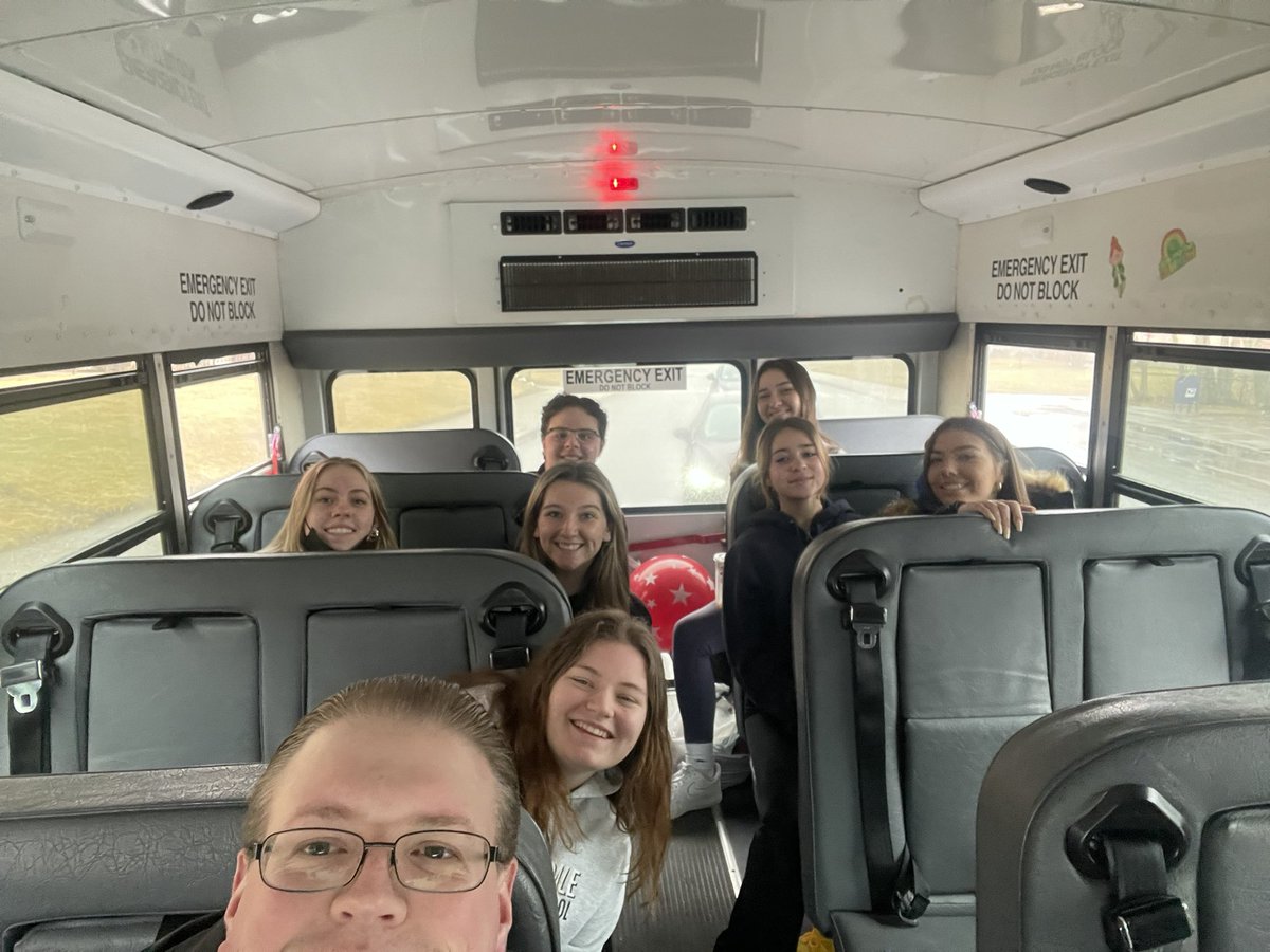 cchatham5's tweet photo. @HopedaleSTUCO  had a great time at the in-person MASC Spring Conference at WSU!  Thank you to @MA_StuCo for hosting a great 2022 conference.  Looking forward to next year! @hopedalejshs @DerekAtherton1 @HopedaleAP @kcrebasehps https://t.co/ux126siiMe