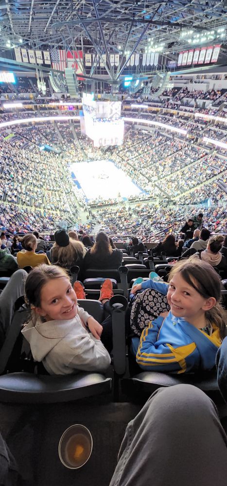 atomicx6637's tweet photo. First time Nuggets game! #Nuggets #milehighbasketball https://t.co/RFzVaxoMnY