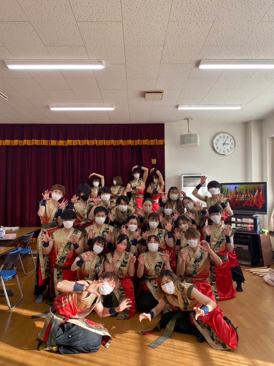kobuzaru's tweet photo. 「鼓舞猿」紹介🐒
１日１ツイート企画  2日目

今日は鼓舞猿の良い所を紹介✏️

・入部する9割が初心者なので一緒に和太鼓をスタートできる🏃

・美男美女多数👨👧

・70名程の部員で色んな人と出会えるチャ���ス💨

・演奏会も多数あり自由に参加できやりがい抜群👌

質問等はＤＭで随時承ってます！ https://t.co/XzXTPPWwUW