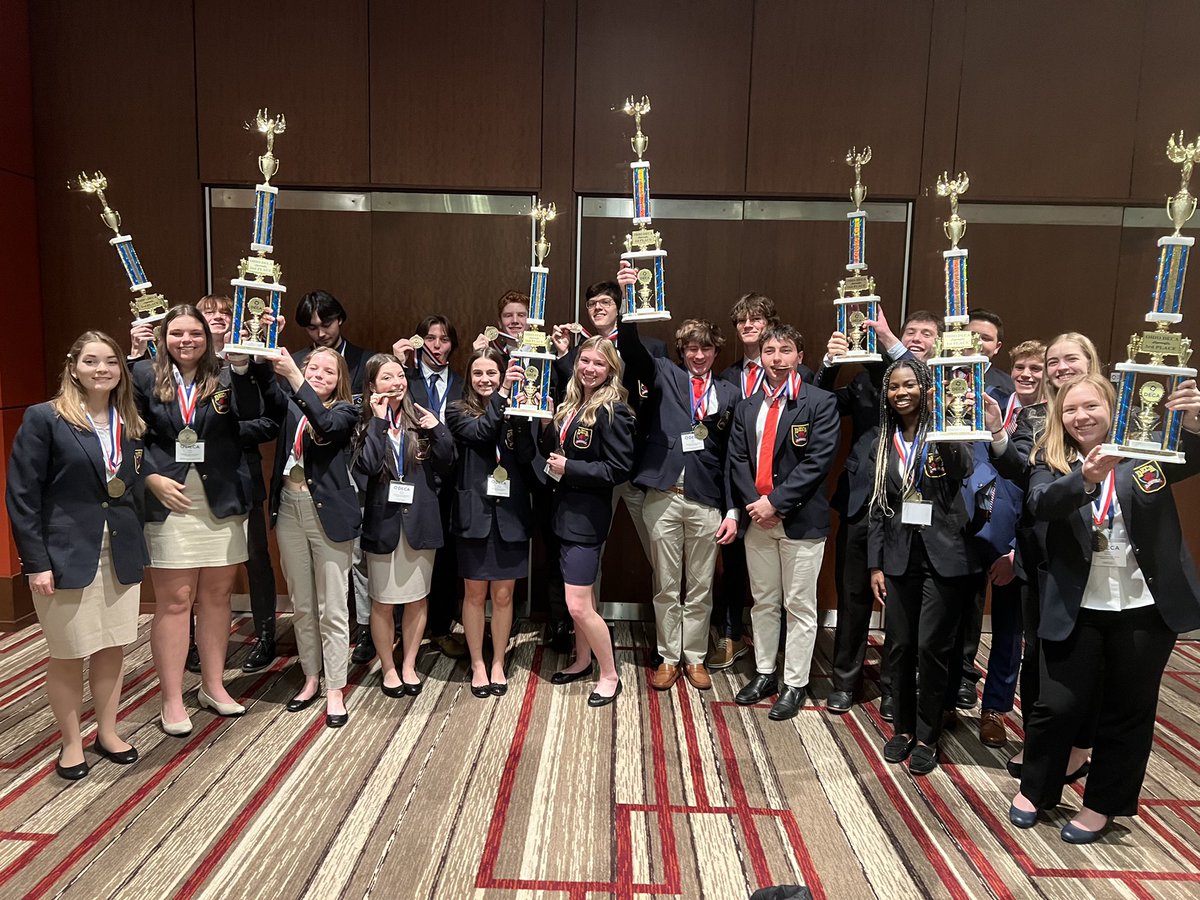 Kit_Lynch's tweet photo. Terrific Night- 15 #GLHS National Qualifiers and 3 More Top 10 Finishes. This Group Earned It! On to Atlanta. https://t.co/gXzw1FfvYE