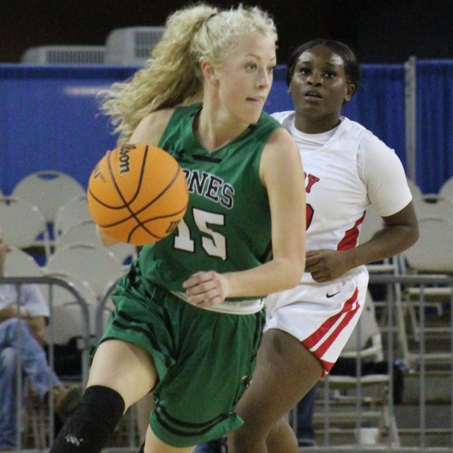jones_journal's tweet photo. After falling behind 12-2, Jones goes on a 21-0 run to build a halftime lead.

Jones 26
Idabel 19

Boston Berry with 12, Zoe Tucker with 9

#TTHL #OKpreps https://t.co/DlWdUT8tue