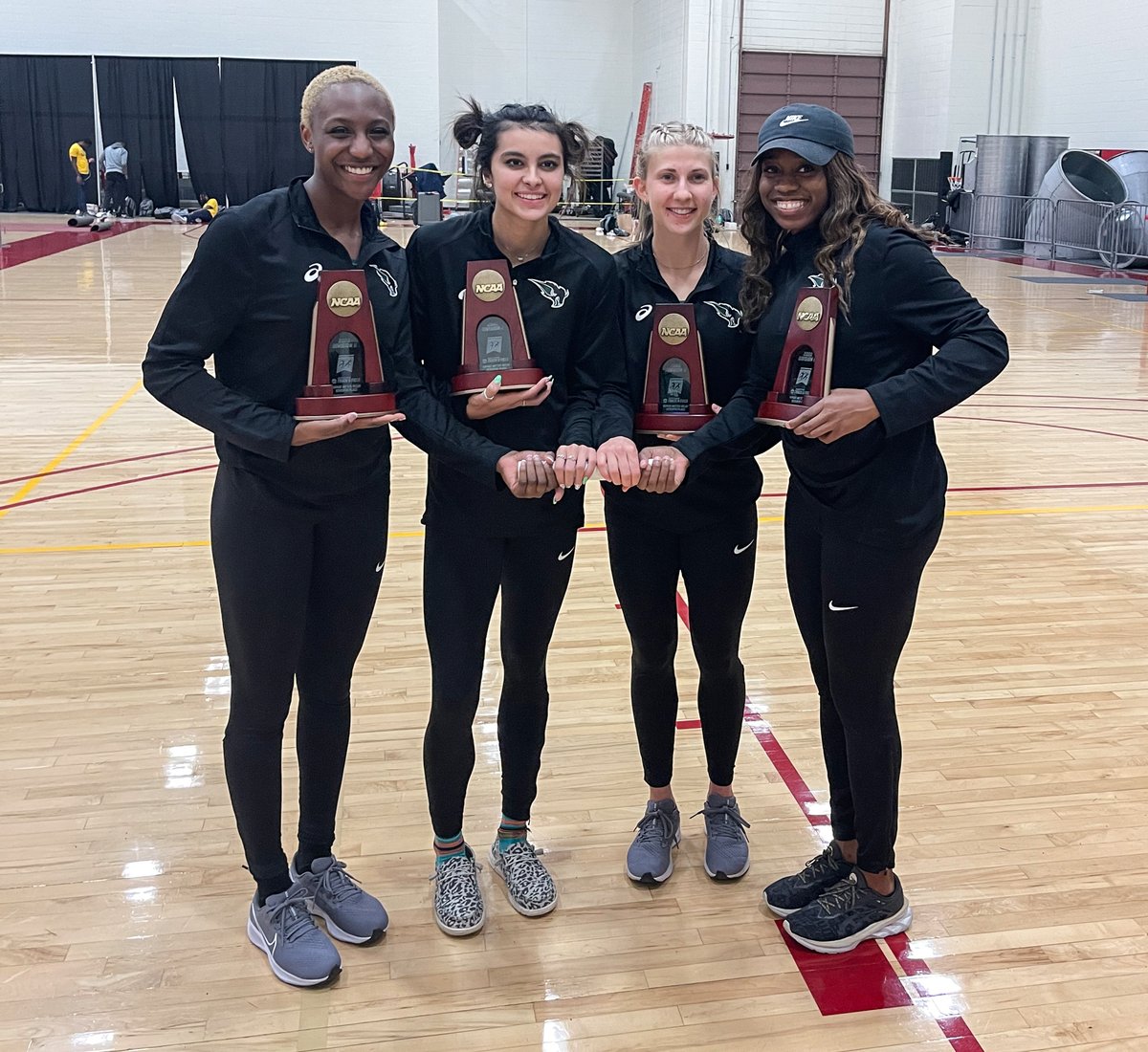 FIRST TEAM ALL-AMERICANS 🇺🇸

Congratulations to Taylor James, Addison Brooks, Mary McKey, and Tizhane Brooks!