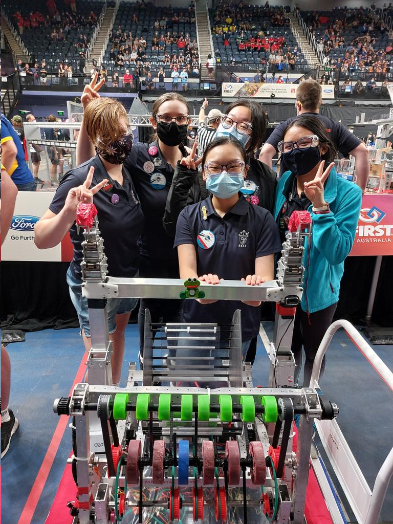 StCathsSTEM's tweet photo. Into the quarter finals! Good luck st cathodes, well done to the whole team. https://t.co/YnFxz4XBM6