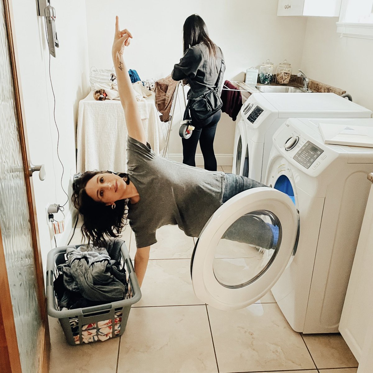 Always time for a plank  <a href="/convos2yrold/">ConvosTV</a>
season 10 coming soon!!