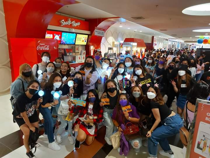 bhella_castro's tweet photo. @armyfinds_ph thank you so much sa inyo grabee kapag ARMY talaga walang damutan😘🥰🥰. 

Ang babait niyo po kht di tayo magkakakilala parang pinakita niyong magkakakilala tayo🥲🤗. 

See you again sa mga SUSUNOD na ganap ng BANGTAN. https://t.co/GzJxQpCt47
