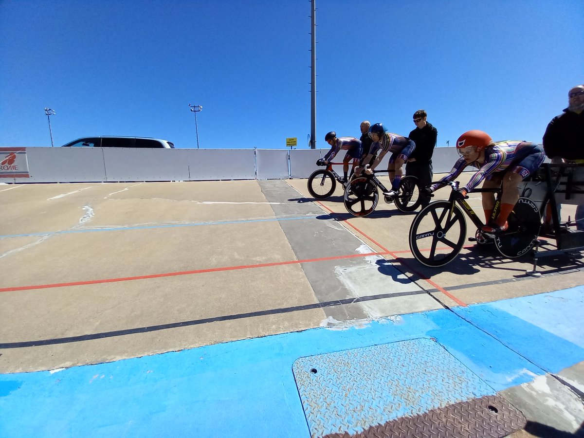 rgonza1970's tweet photo. Spending the day supporting our #liquorwoodraceteam CJ he came in 3rd. Great job, keep practicing and getting faster and strong homie. https://t.co/jjh2WMBHzT