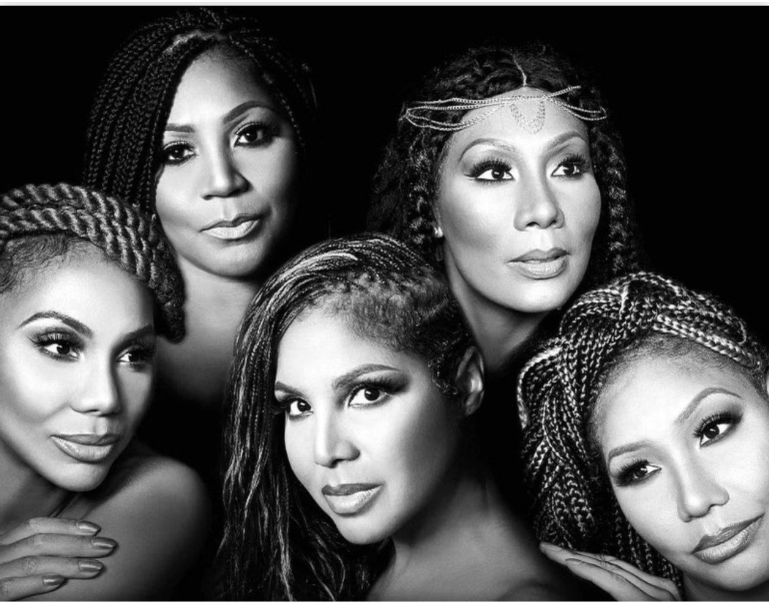IamMoKha's tweet photo. The loss of Traci feels Ike we've all lost another Sister, Cousin, Best friend😭.. May You Rest In His Glory🙌🏾🕊🕊🌹#RIPTraci #TraciBraxton #TheBraxtons #TraBirds https://t.co/B6HZDVRNqY