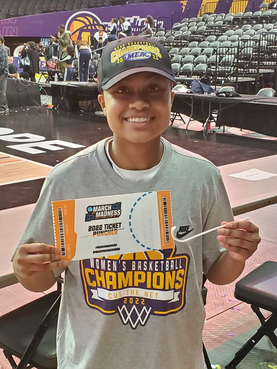 CoachDevone's tweet photo. Super proud of and happy for this one right here. My child from another family. Always been a hard worker and leaves it on the floor every single night. You've sacrificed to make history and deserve to have that ticket punched. #salute @_ydubss Congratulations 👏🏾💪🏾🏆💯 https://t.co/b425UDqdOy