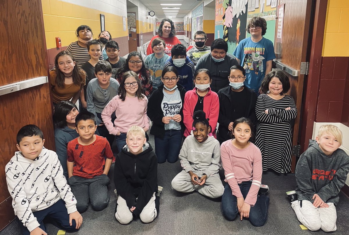 stephwest68's tweet photo. ⁦@SuncrestEagles⁩ A little late,but loved seeing our 4th grade President projects at@the gallery walk.  Proud of all the effort and pride in this project!  1st, 2nd and 3rd in essay contest at Goodwin Funeral Home.  Great community support for our Eagles! #webelieve https://t.co/EUUxXvje0n