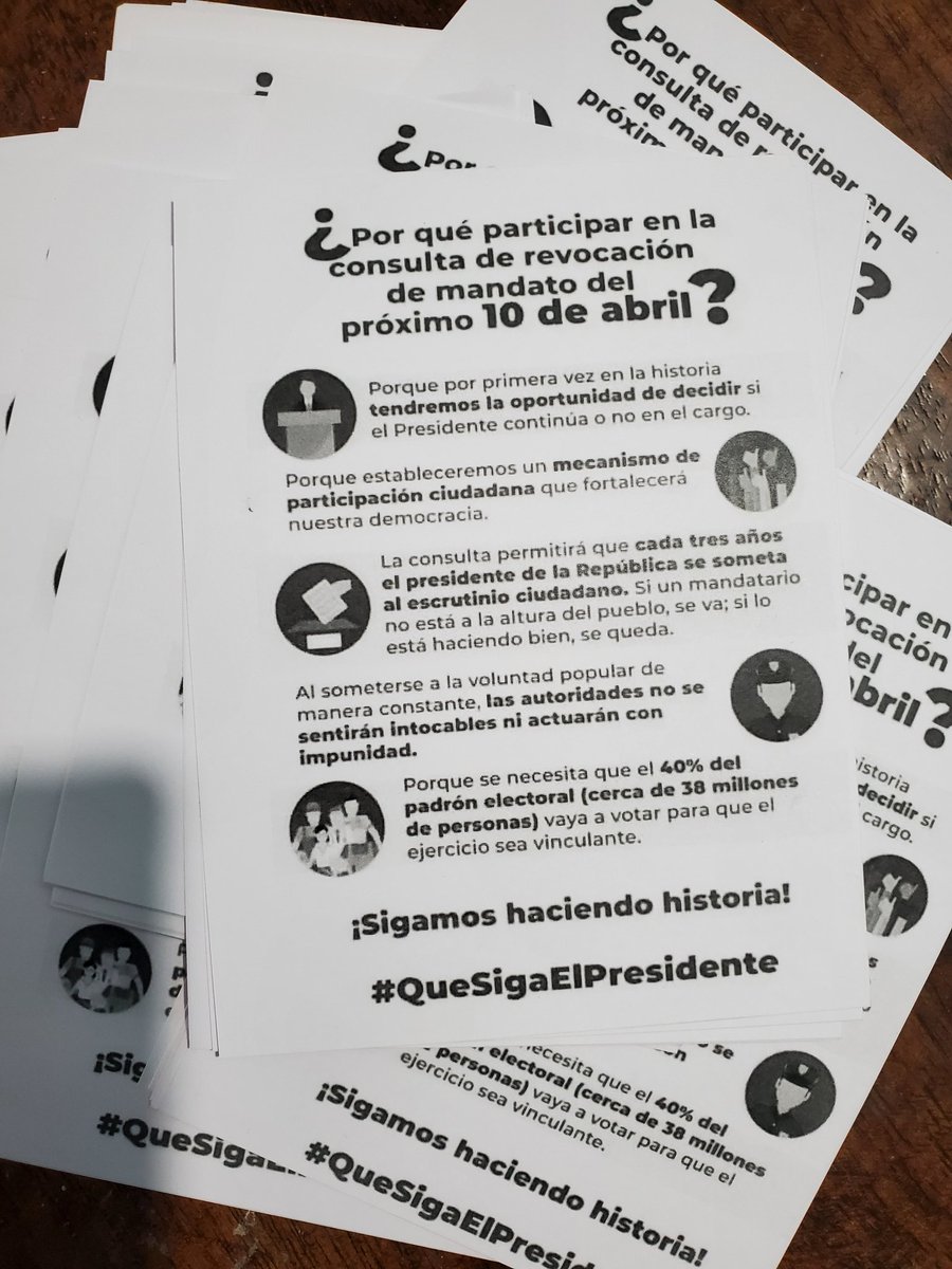 LlucyRobles's tweet image. Listos mis 200 volantes para ir a repartirlos mañana en el mercado sobreruedas que se pone en mi colonia. Si me ve por ahí, tome el volante y léalo, le hará bien saber la importancia que tiene la consulta para la Revocación de Mandato. 

Yo quiero #QueSigaAMLO