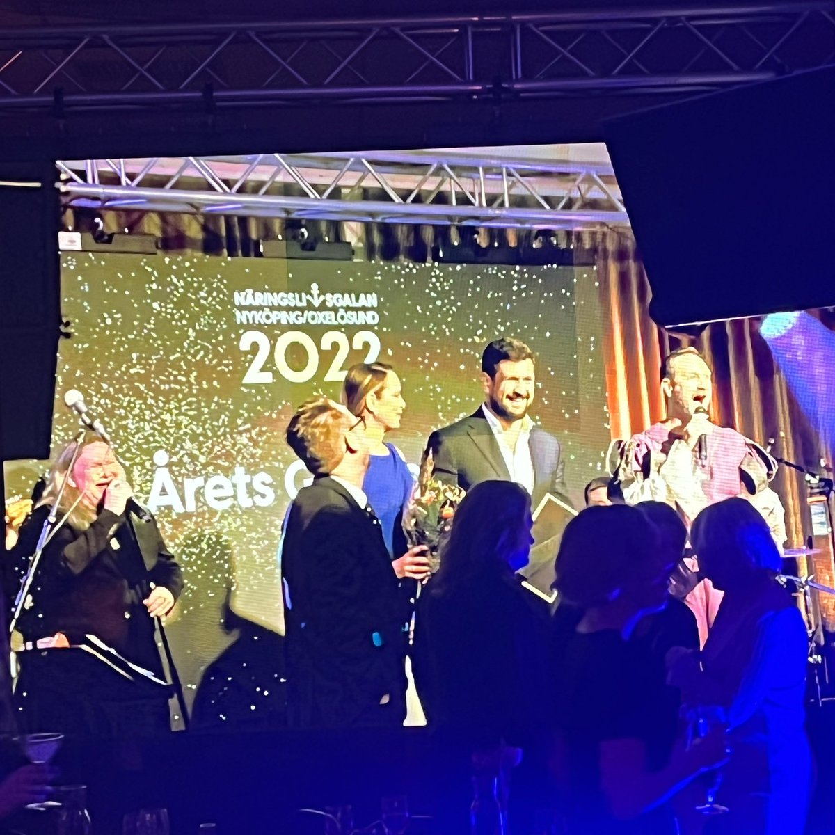 ProkopovicRade's tweet photo. Inte varje dag man uppmärksammas och prisas för sitt entreprenörskap. Tack Nyköping! #åretsgaspedal #nykoping #sozap #magnameta #enterkong https://t.co/2MaeSBHM1W