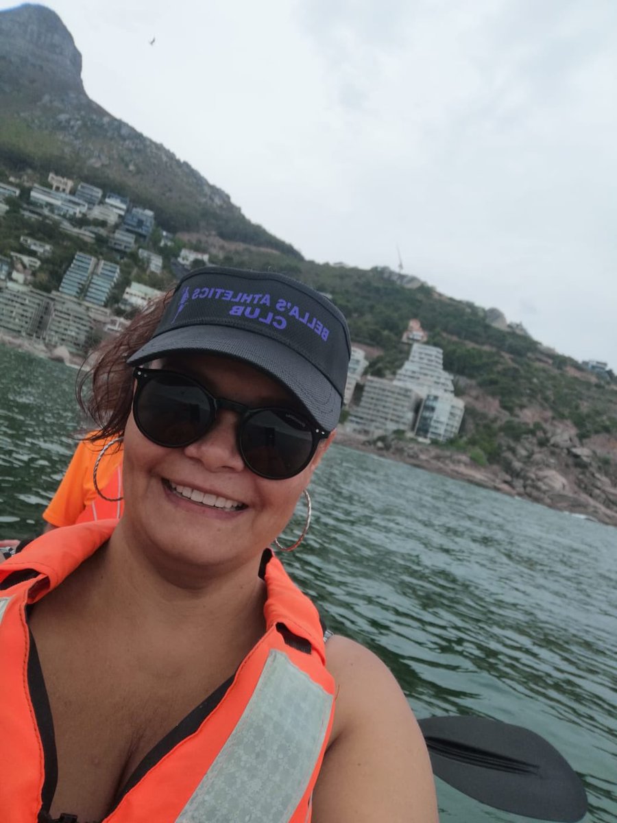 Erica_BTF's tweet photo. What an amazing experience- Kayaking in Clifton https://t.co/sDHsIHcSGE