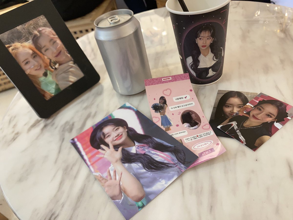 수민님 생일 ㅊㅋ 드려요~~
잘 쉬다 갑니다~
#행복한_수민데이_되시옹
<a href="/Hyacinth_0313/">Hyacinth🌸</a>