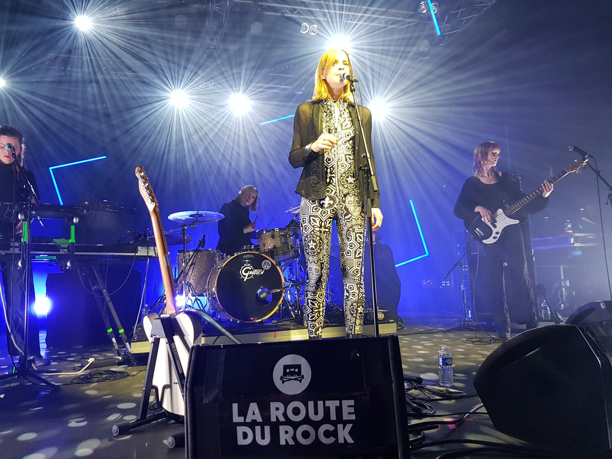 popisonfire's tweet photo. #rdr2022 Anika Route du rock hiver  👍 #stmalo #routedurock https://t.co/QoLJwQ00Mu