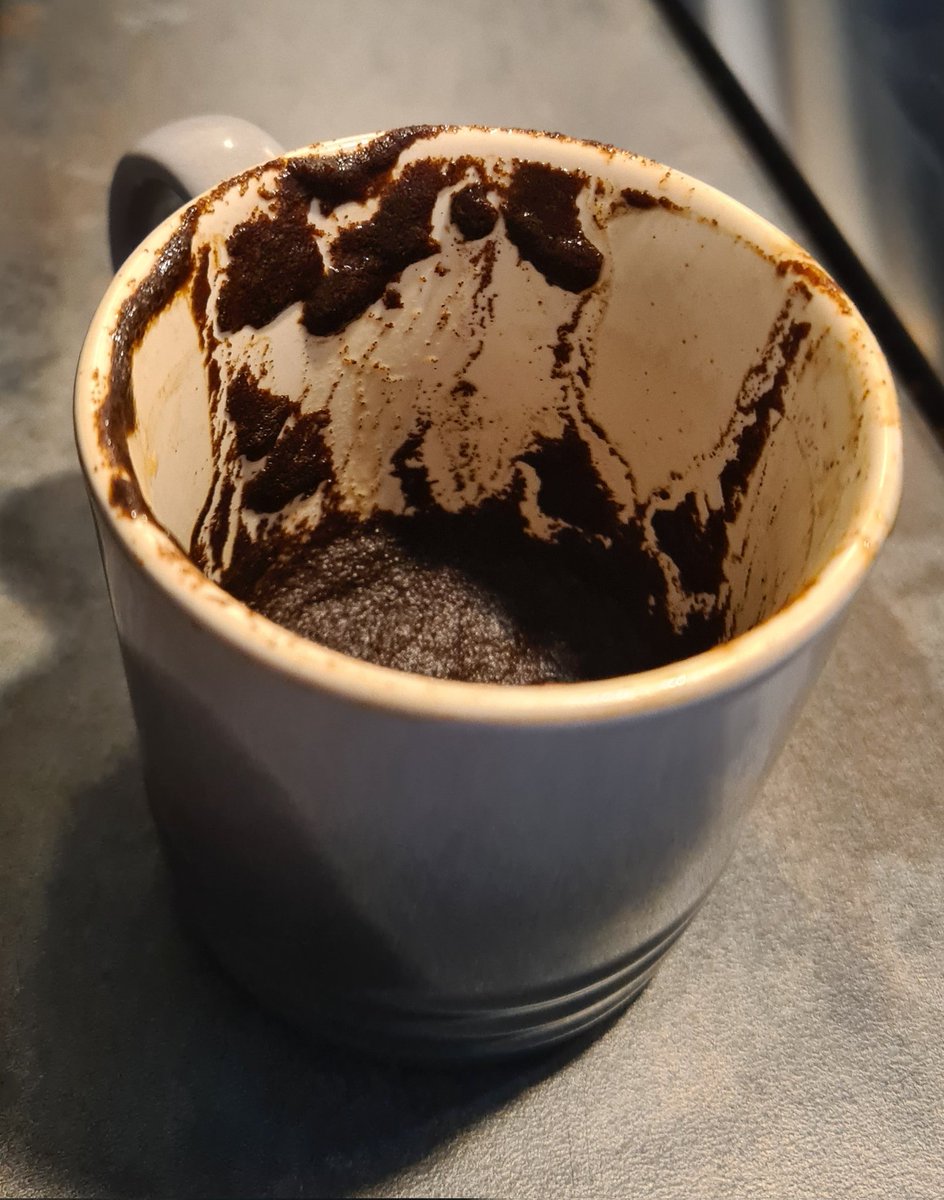 HalilMrT4Real's tweet photo. #SundayFunday part 1.... Done!
Turkish Cypriot Coffee
🇹🇷🇨🇾🇬🇷
☕
#khave
Read my fortune?
(Basically...look at the patterns made by the coffee.....what do they look like?)
#FalimaBak https://t.co/nok2NYegzR
